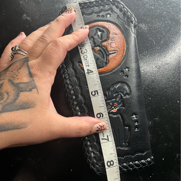 Leather coffin wallet with Cupee devil and black cats - Picture 3 of 5